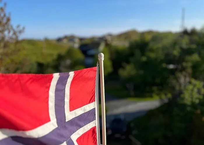 Charming Golden With Breathtaking Sea Views Ferienhaus *