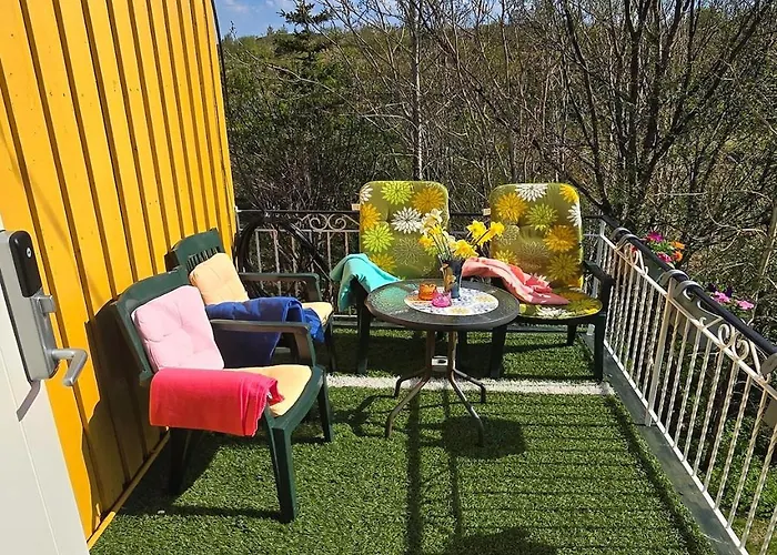 Charming Golden With Breathtaking Sea Views Ferienhaus Moskenes