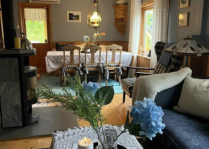 Semesterbostad Charming Golden With Breathtaking Sea Views Moskenes