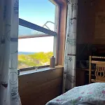 Charming Golden With Breathtaking Sea Views * Москенес